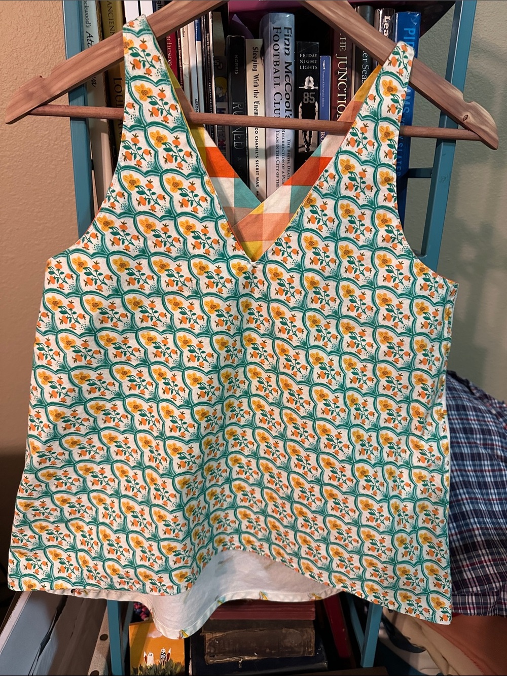 Handmade Cotton Sleeveless V-Neck Floral Pattern Front, Back Pattern Surfers Top